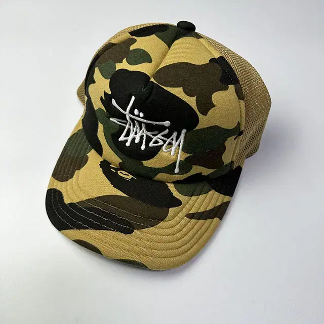 BAPE x STUSSY Trucker Cap 베이프 스투시 트러커 캡